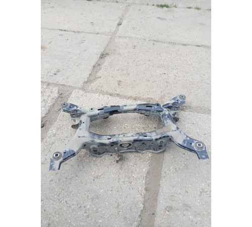 Балка подвески (подрамник) задняя