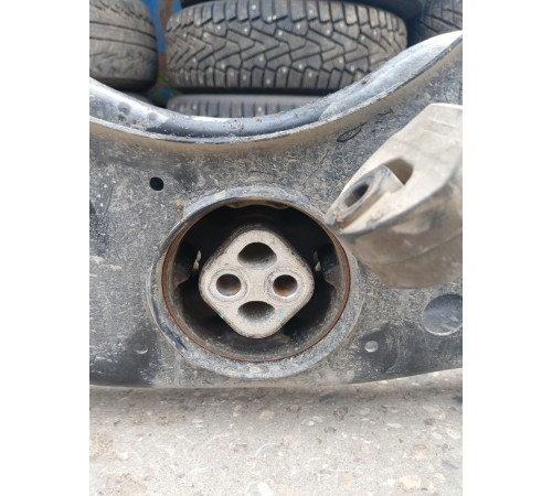 Балка подвески (подрамник) задняя