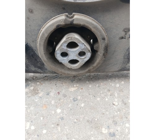 Балка подвески (подрамник) задняя