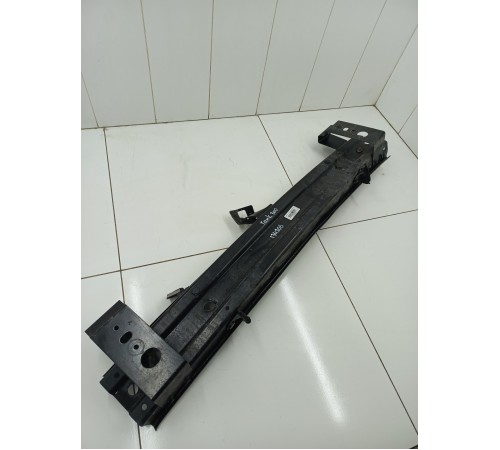 Усилитель переднего бампера