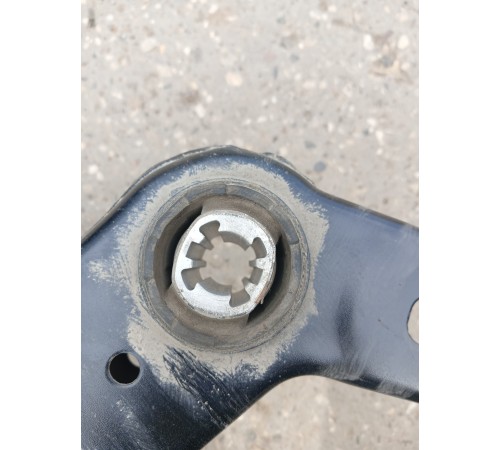 Балка подвески (подрамник) задняя