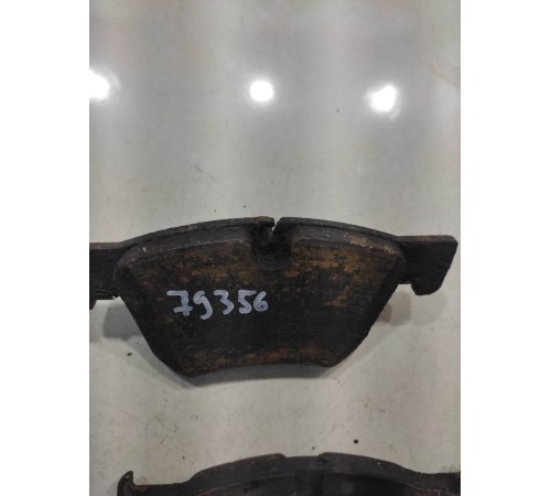 Комплект передних тормозных колодок 2шт