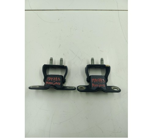 Комплект петель двери багажника 2 шт.