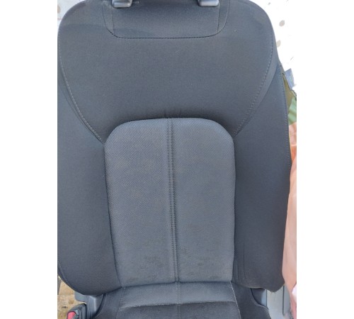 Сиденье переднее левое