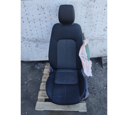 Сиденье переднее левое