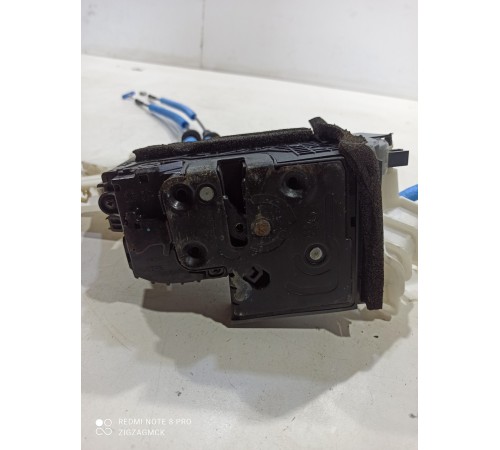 Замок двери (задний правый)