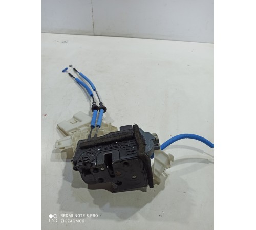 Замок двери (задний правый)