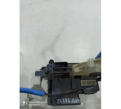 Замок двери (задний правый)