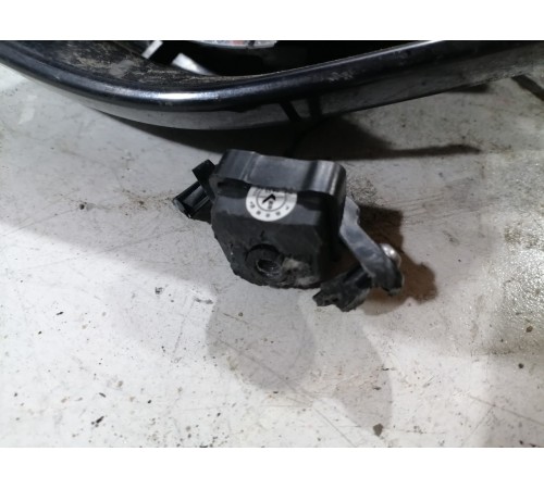 Зеркало правое