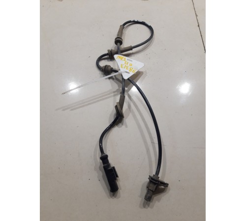 Датчик ABS(передний правый)