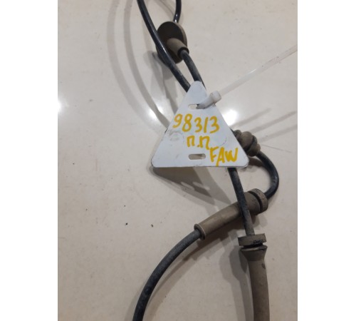 Датчик ABS(передний правый)