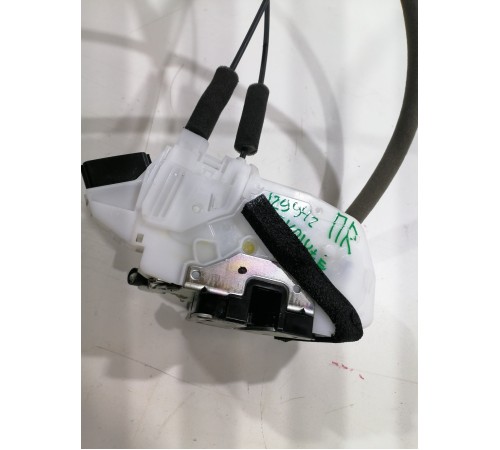 Замок двери передний правый