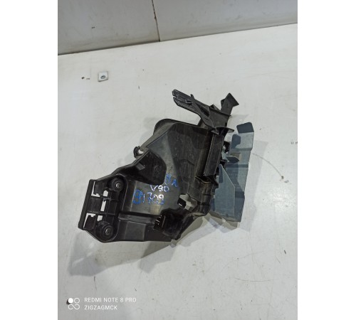 Кронштейн замка двери (передний, левый)