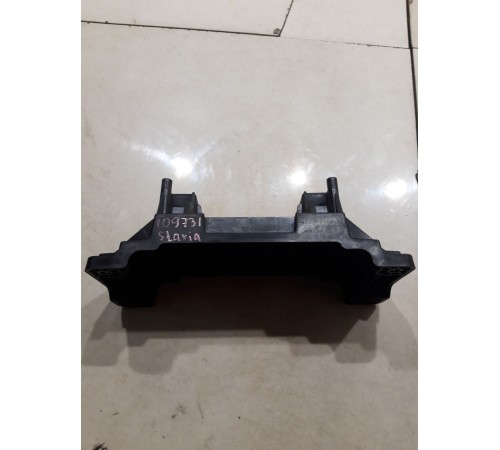 Кронштейн(крепление) центральной консоли