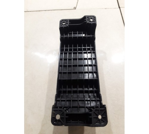 Кронштейн(крепление) центральной консоли