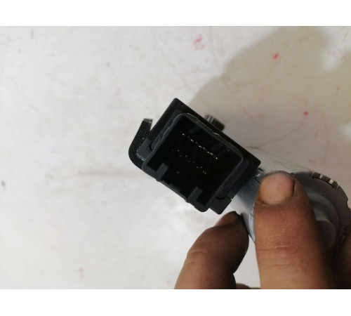 Моторчик люка крыши передний