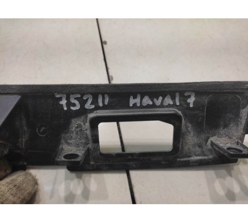 Накладка крышки багажника