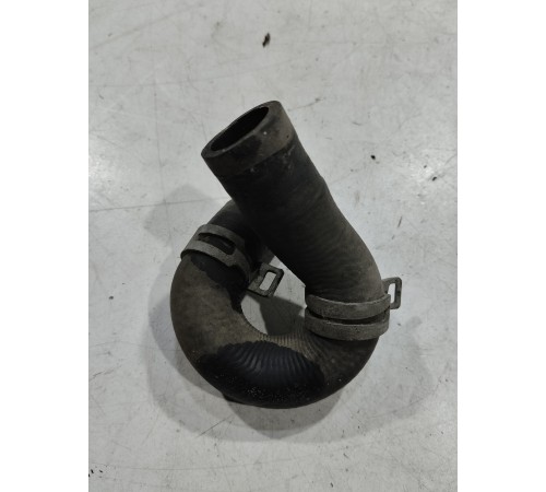 Патрубок системы охлаждения