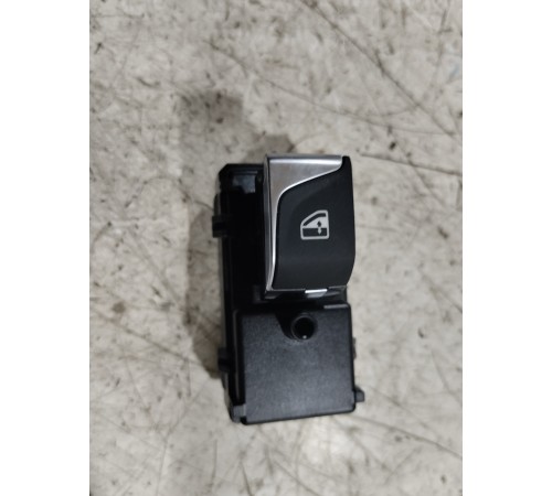 Кнопка стеклоподъемника задняя правая