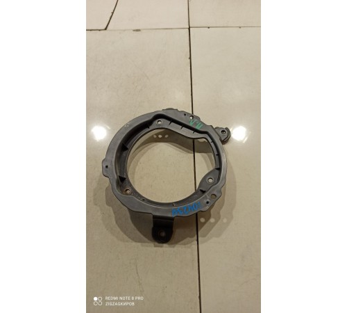 Кронштейн(крепление) динамика двери левый