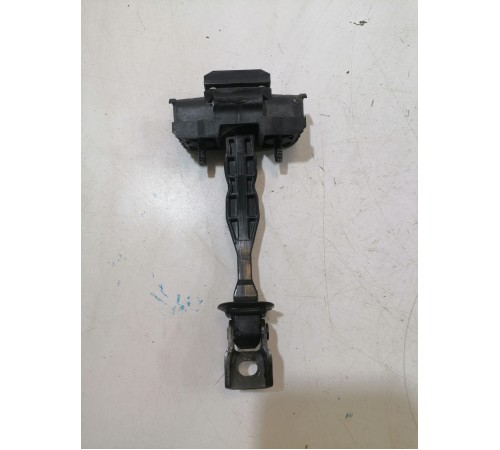 Ограничитель двери передний правый