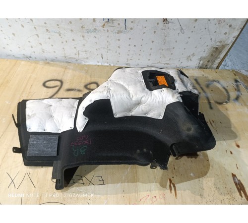 Обшивка багажника правая