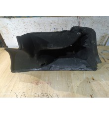 Обшивка багажника правая