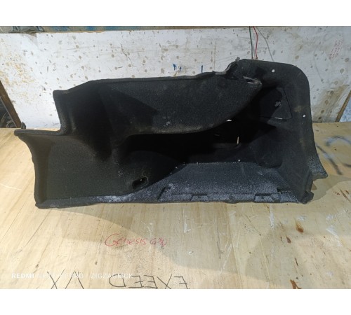 Обшивка багажника правая