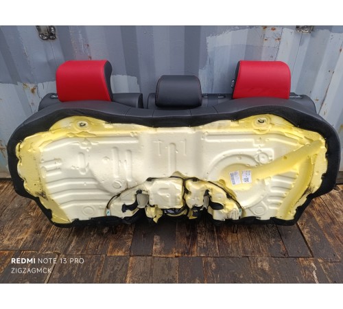 Задний ряд сидений