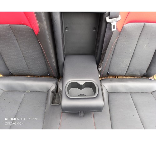 Задний ряд сидений