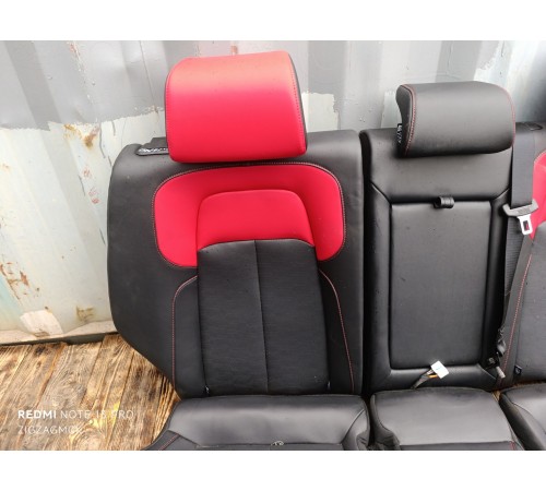 Задний ряд сидений