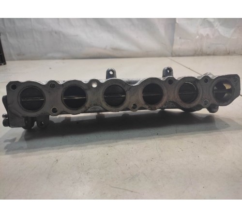 Впускной коллектор