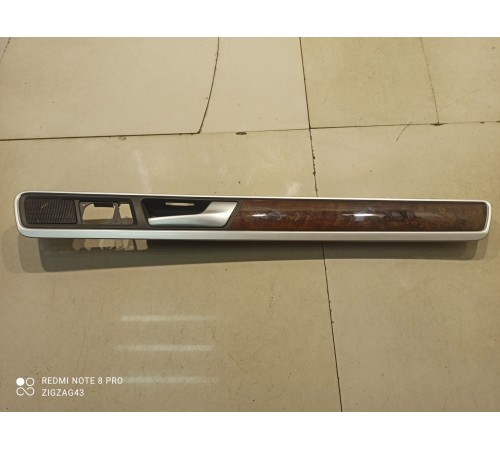 Накладка обшивки двери декоративная(передняя правая)