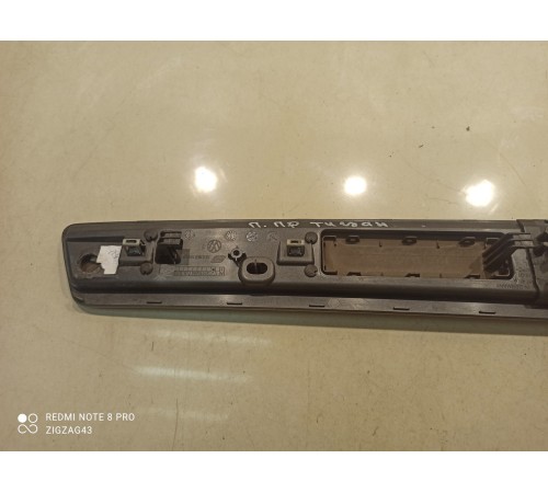 Накладка обшивки двери декоративная(передняя правая)