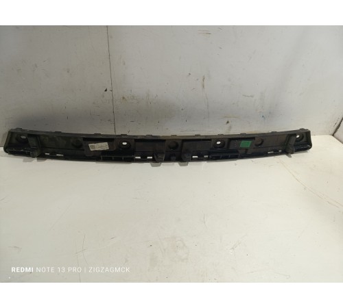 Кронштейн заднего бампера центральный