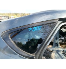 Глухое стекло кузова правое