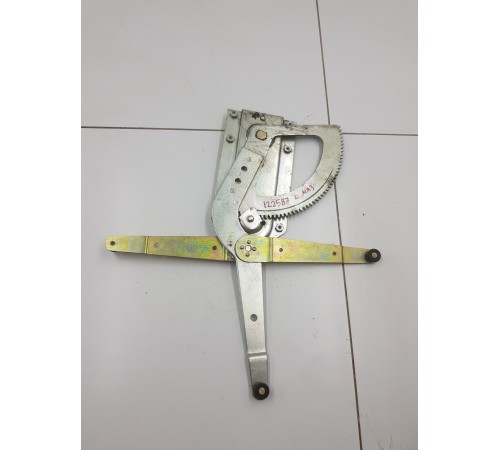 Стеклоподъемник двери левый