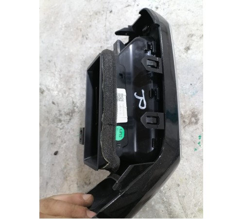 Воздушный дефлектор правый