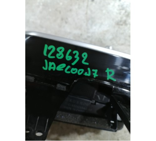 Воздушный дефлектор правый