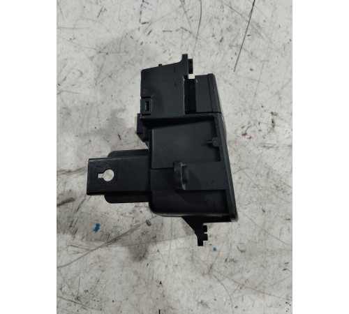 Блок многофункциональных кнопок центральной консоли