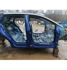 Порог правый с центральной стойкой