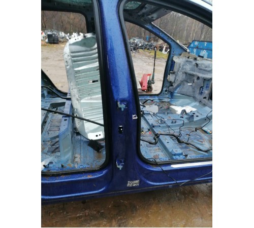 Порог правый с центральной стойкой