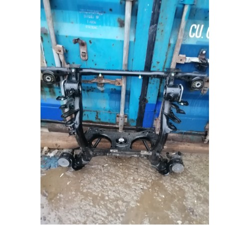 Балка подвески задняя, подрамник