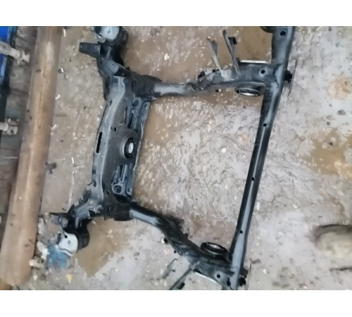 Балка подвески задняя, подрамник