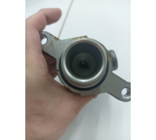 Главный тормозной цилиндр 