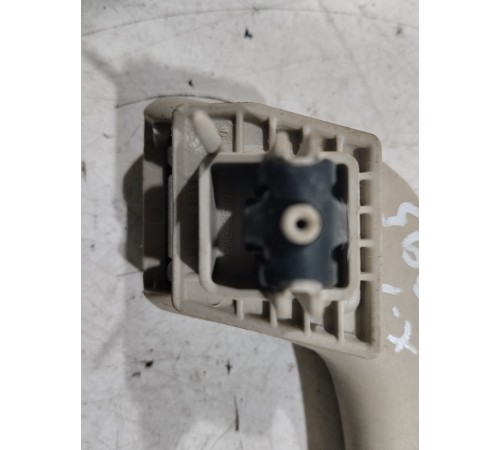 Ручка потолочная(передняя правая)