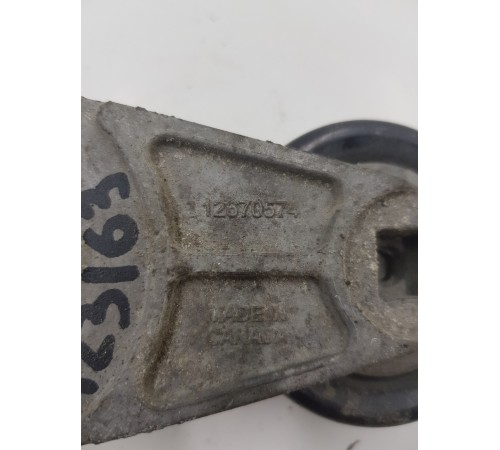 Ролик натяжитель приводного ремня