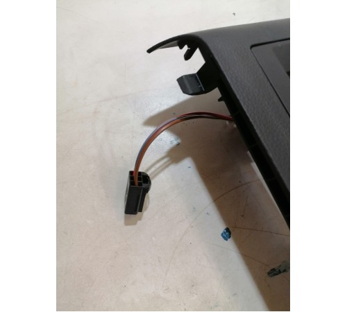 Накладка центральной консоли задняя