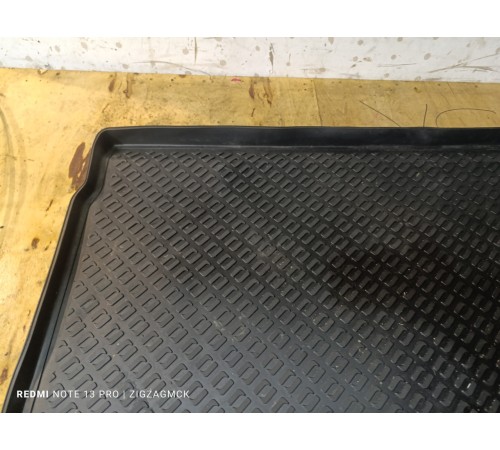 Коврик багажника