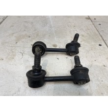 Стойка переднего стабилизатора